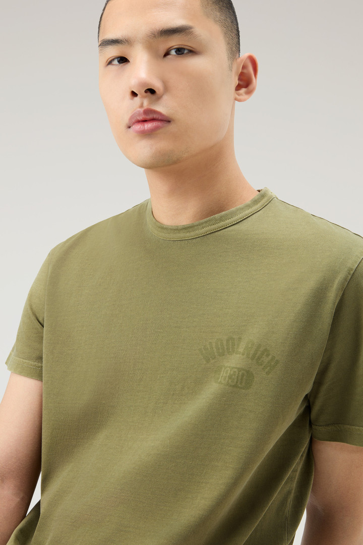 T-shirt en pur coton teint en pièce Vert photo 4 | Woolrich