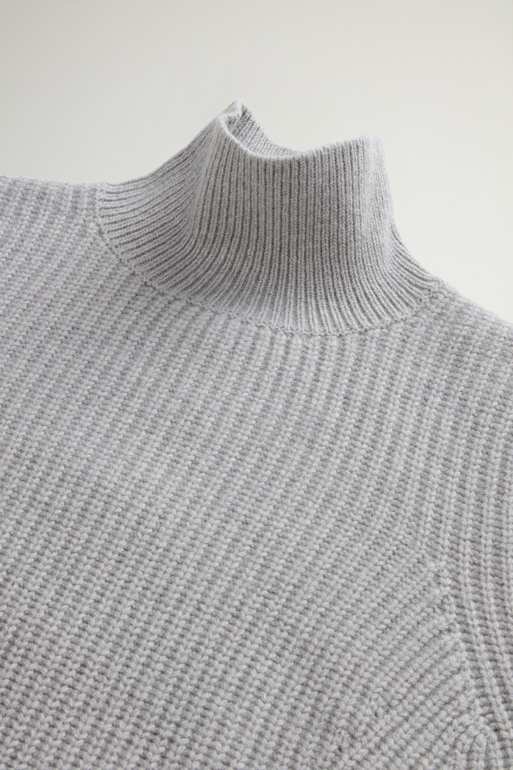 Canberra Turtleneck Sweater in Pure Virgin Wool Gray photo 6 | Woolrich