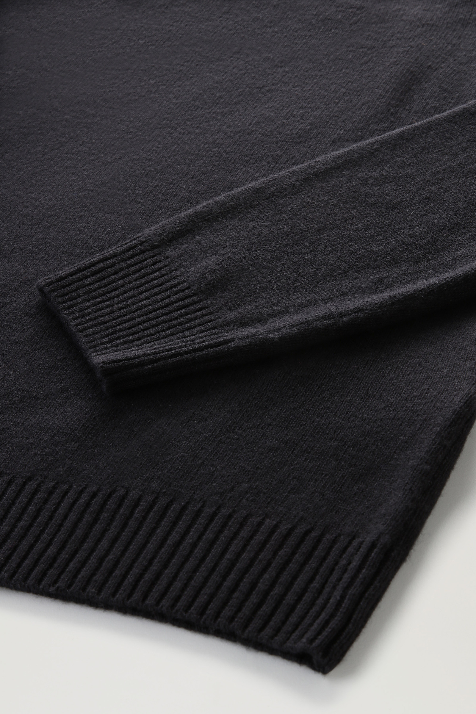 Garment-dyed Turtleneck Sweater in Pure Virgin Wool Black photo 7 | Woolrich
