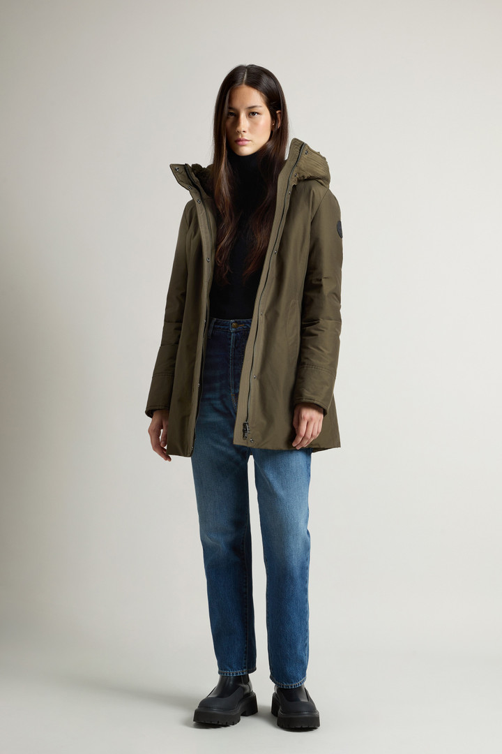 Boulder Parka in Ramar Cloth with Hood and Detachable Faux Fur Trim Green photo 2 | Woolrich