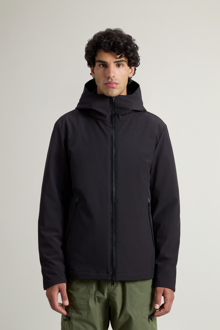 Pacific Jacke aus Tech Softshell Schwarz photo 1 | Woolrich