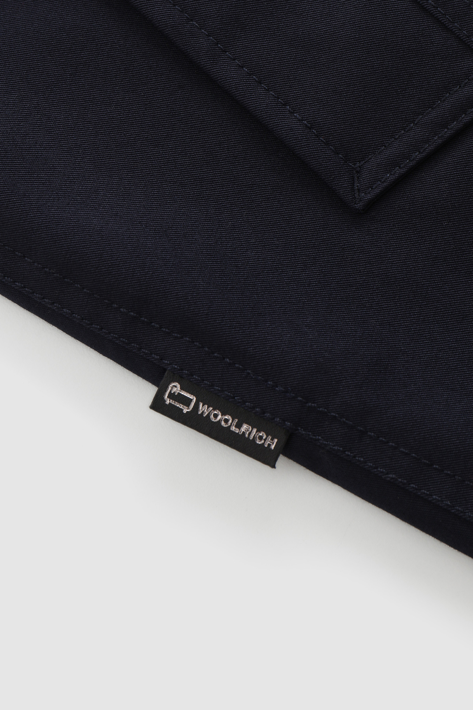 Havice Light Trench Coat with Printed Check Lining Blue photo 8 | Woolrich