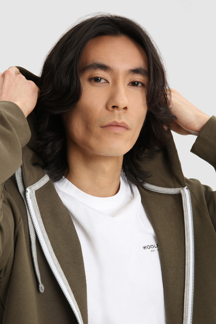 Essential full-zip hoodie
