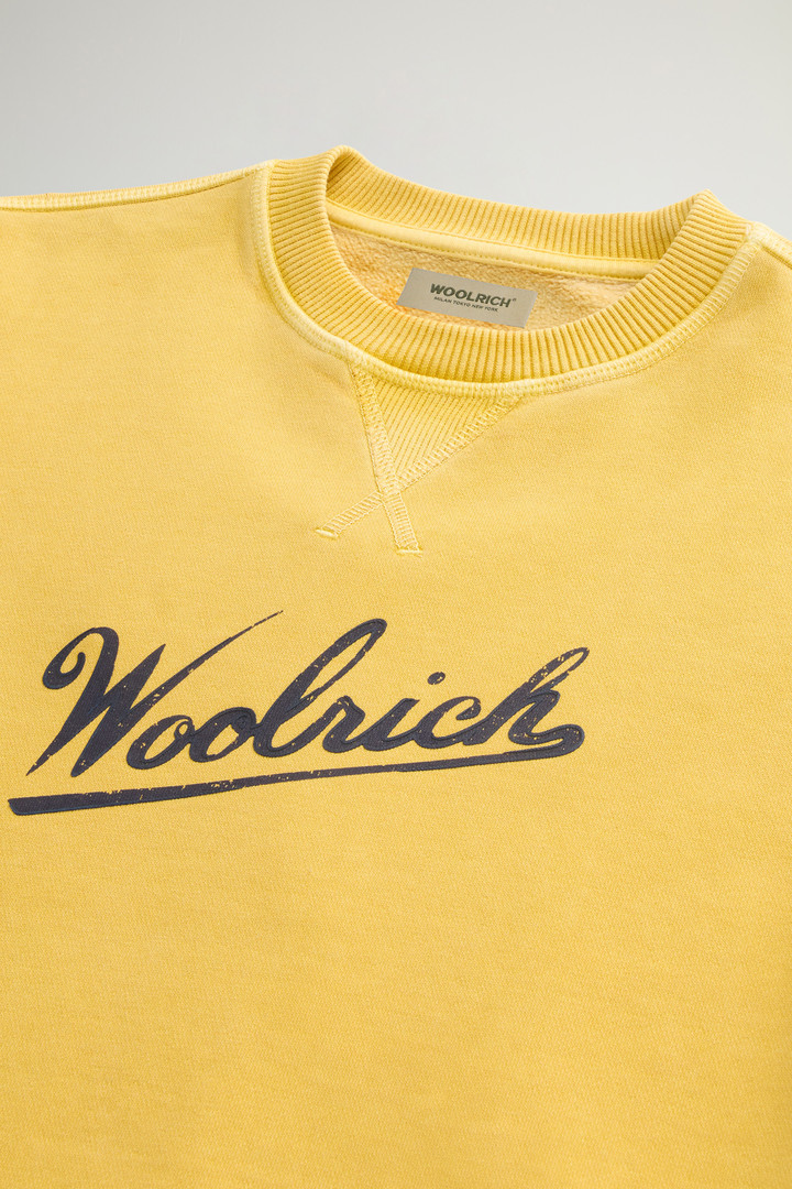 Stückgefärbtes Rundhals-Sweatshirt aus reiner Baumwolle für Jungen mit Logo Gelb photo 3 | Woolrich