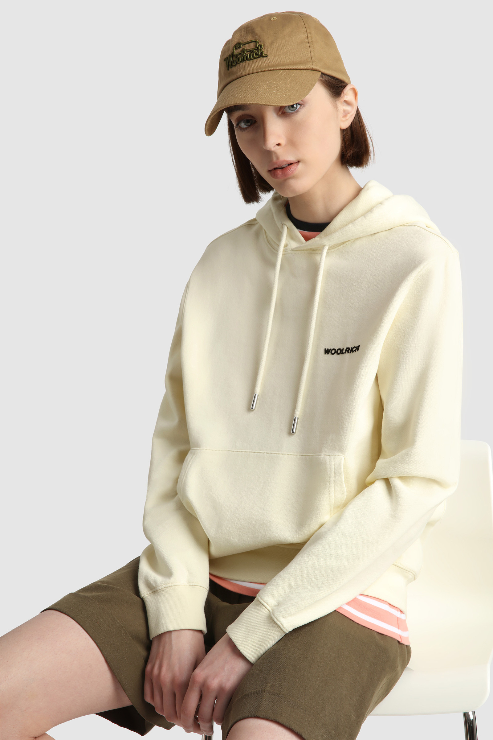 Sweat à capuche avec imprimé au dos blanc photo 3 | Woolrich