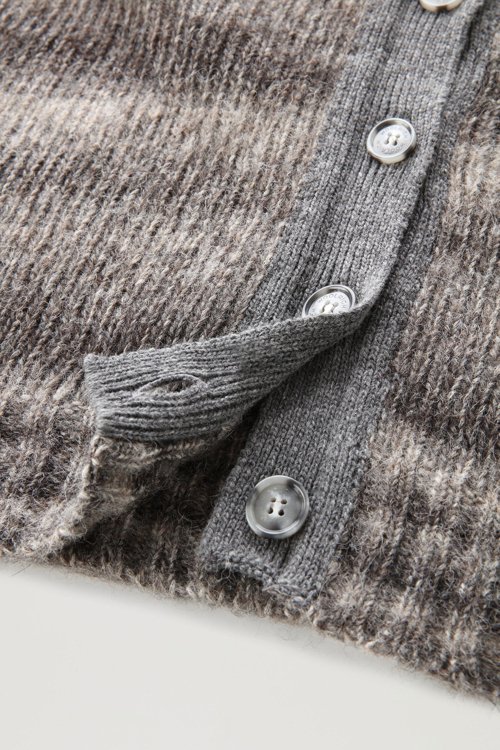 Dégradé Cardigan in Alpaca Wool and Cotton Blend photo 8 | Woolrich