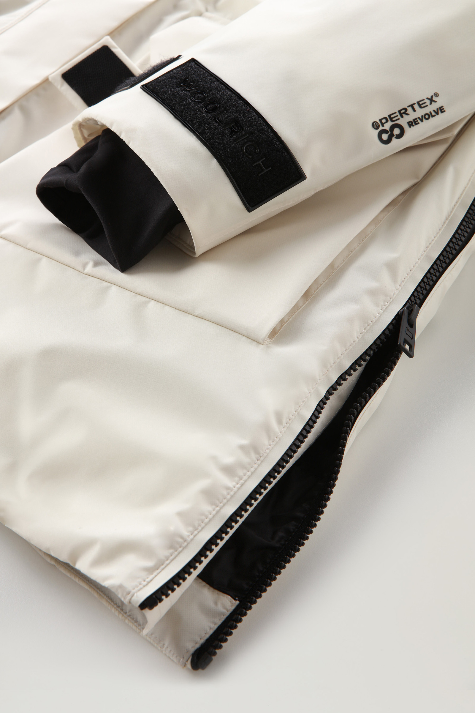 Harveys Waterproof Parka in Pertex Revolve White photo 10 | Woolrich