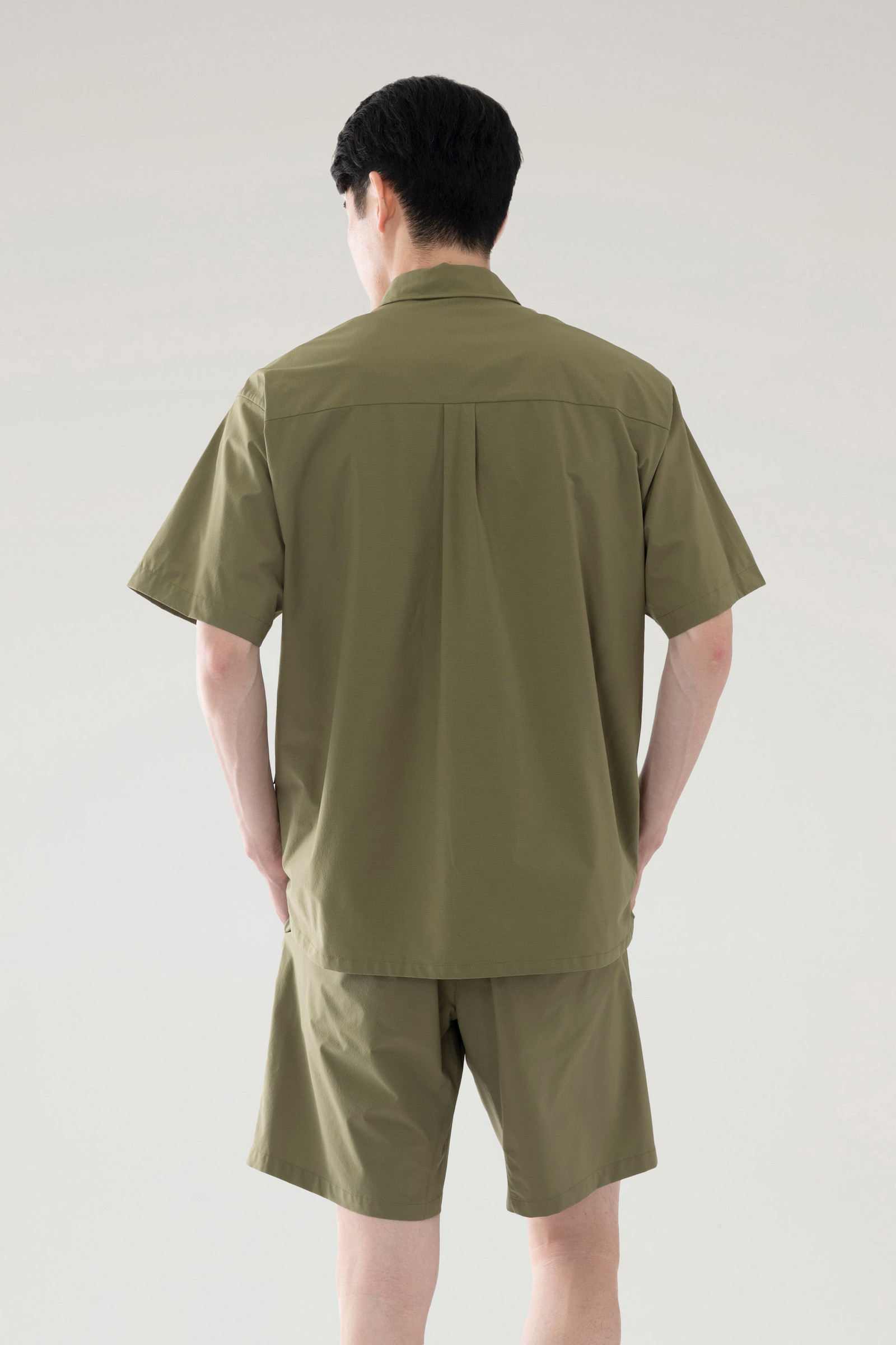 High Aeration Pullover Shirt in Stretch Ripstop Green photo 4 | Woolrich