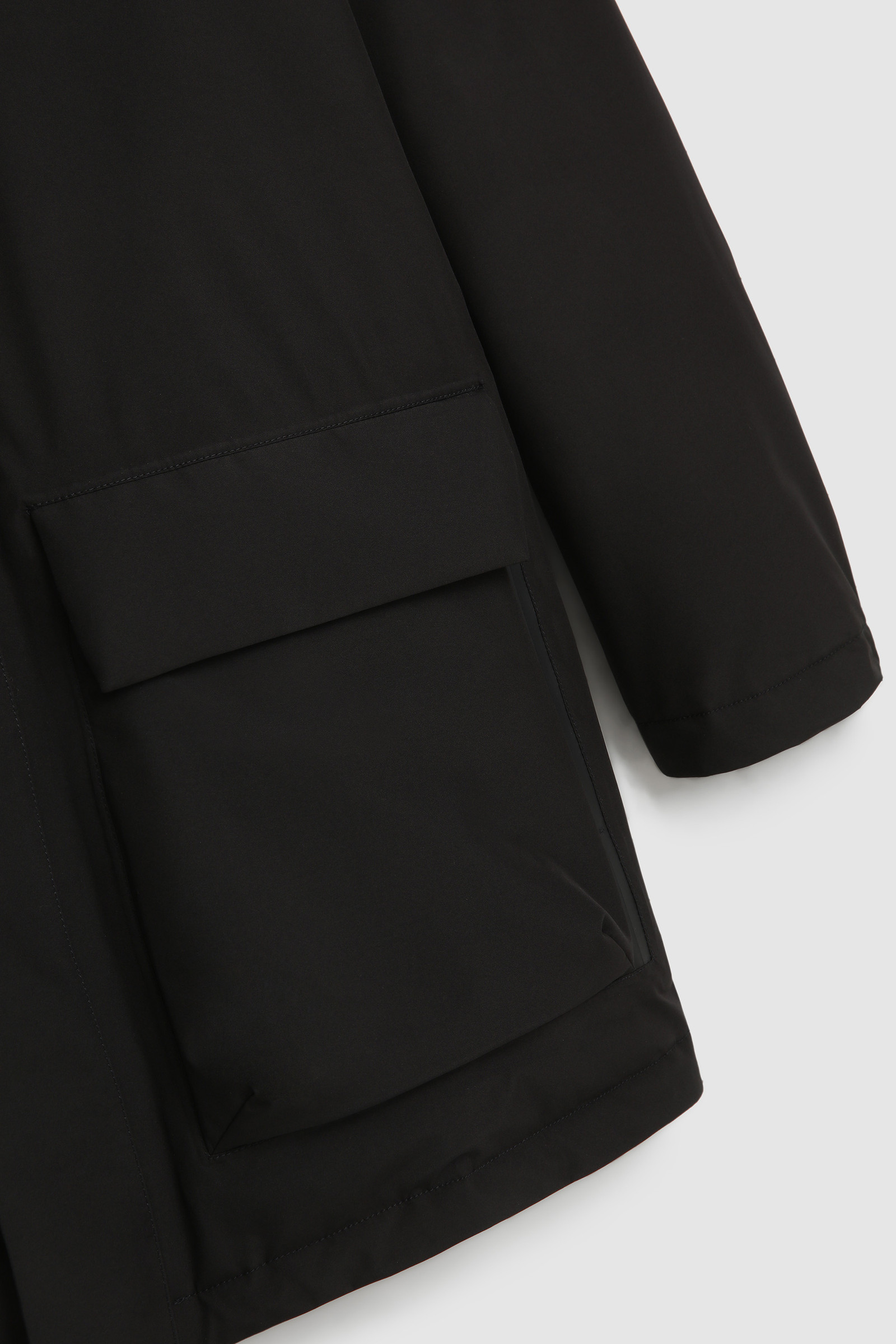Gore-Tex Urban Light Car Coat Black photo 9 | Woolrich
