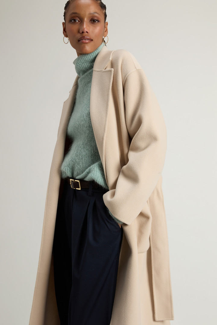 Long Coat in Pure Virgin Wool with Belt Beige photo 4 | Woolrich