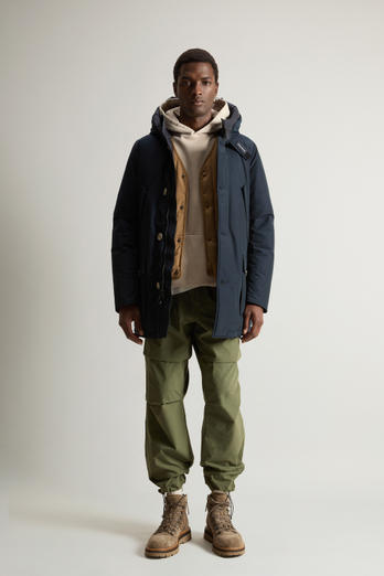 Arctic Parka aus Ramar Cloth Blau | Woolrich