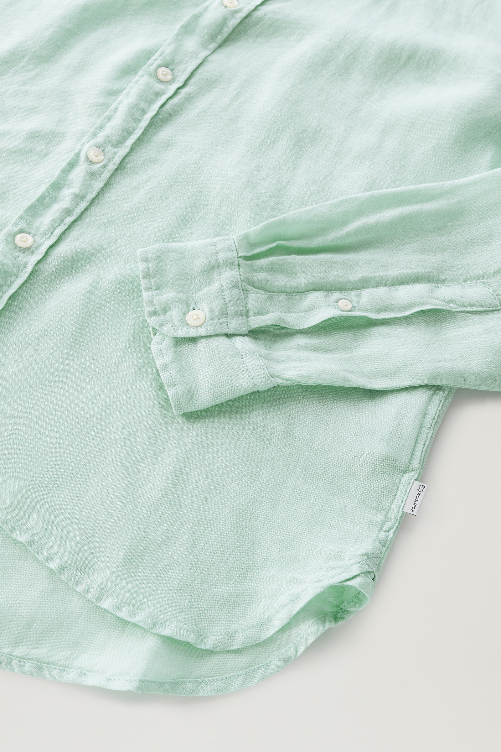 Stückgefärbtes Shirt aus reinem Leinen grün photo 7 | Woolrich