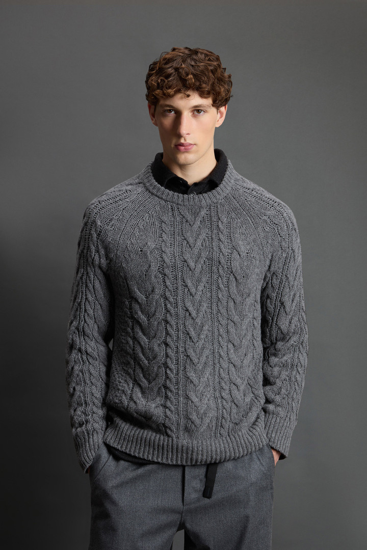 Pullover mit Rundhalsausschnitt aus reflektierendem Mouliné aus Schurwollmischung by Todd Snyder Grau photo 2 | Woolrich