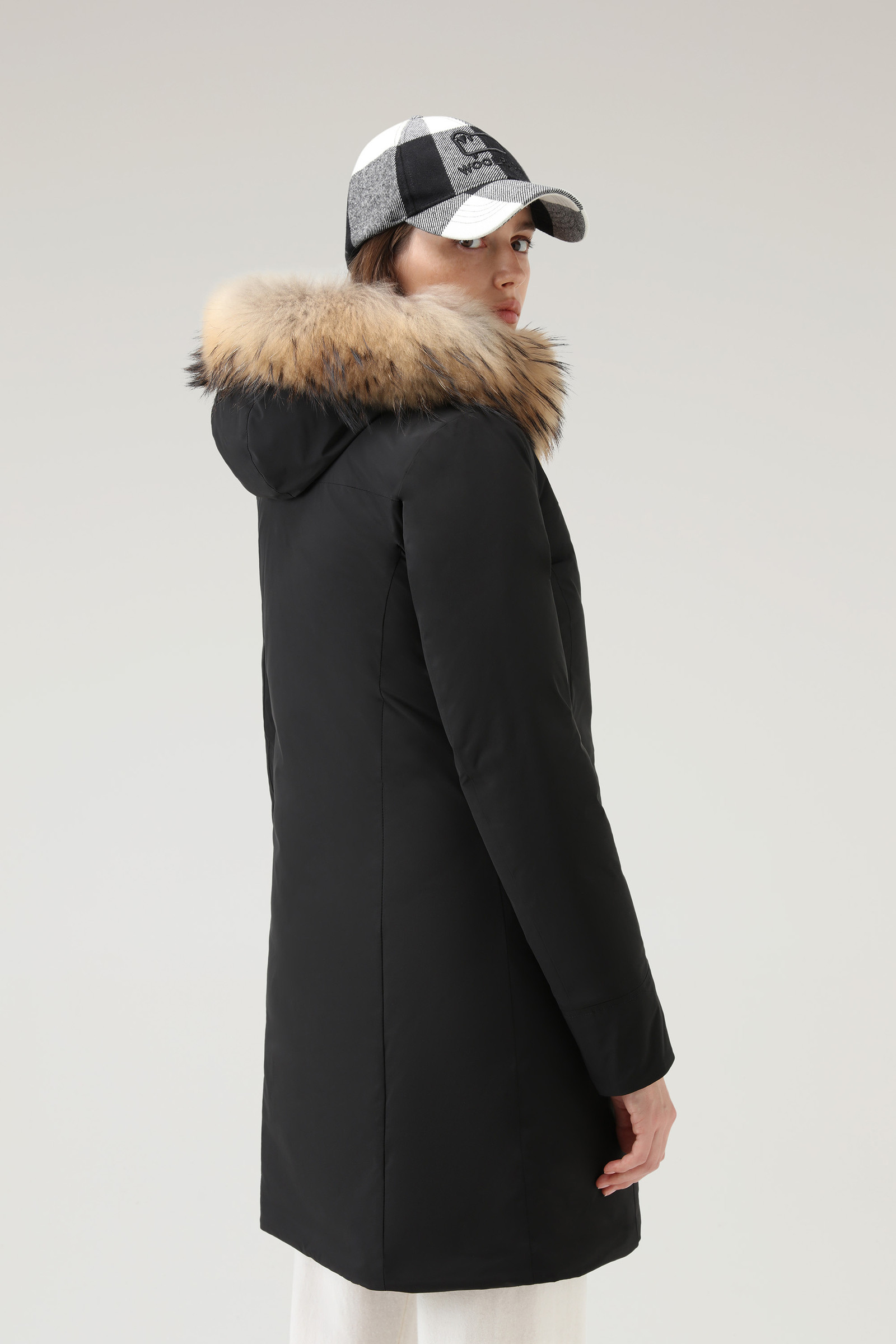 Luxury Boulder Coat in Urban Touch Fabric with Fur Liner Black photo 3 | Woolrich