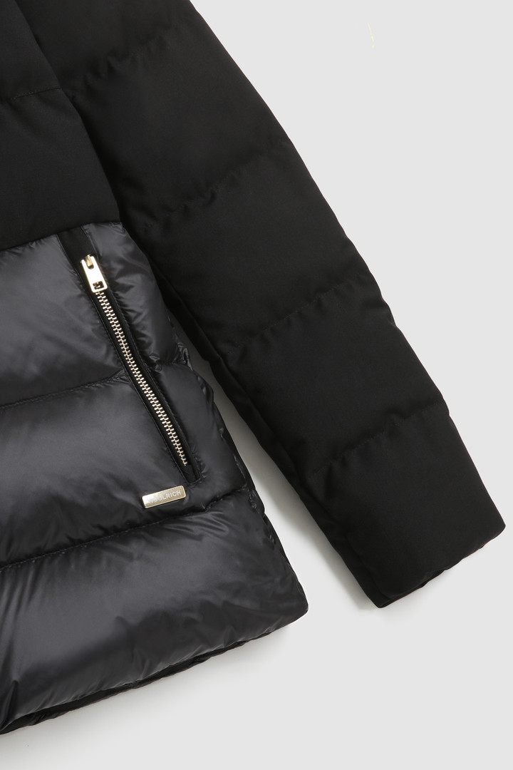 Veste courte Luxury en duvet avec matelassage horizontal