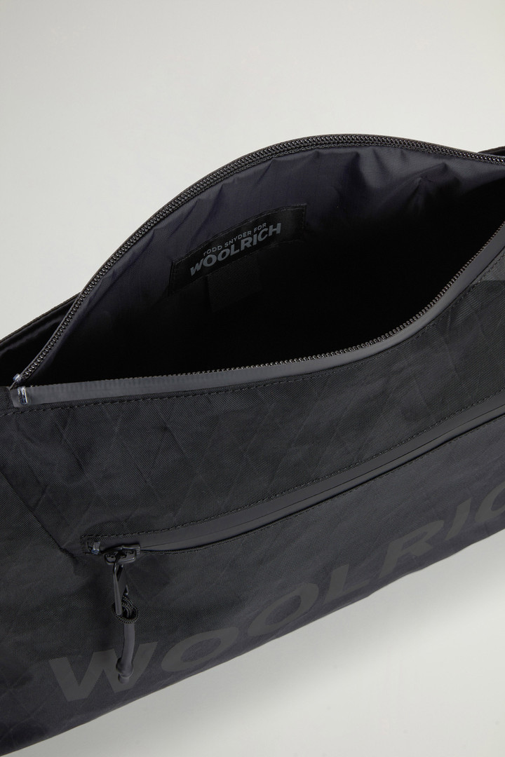 Umhängetasche mit Logo aus X-PAC by Todd Snyder Schwarz photo 6 | Woolrich