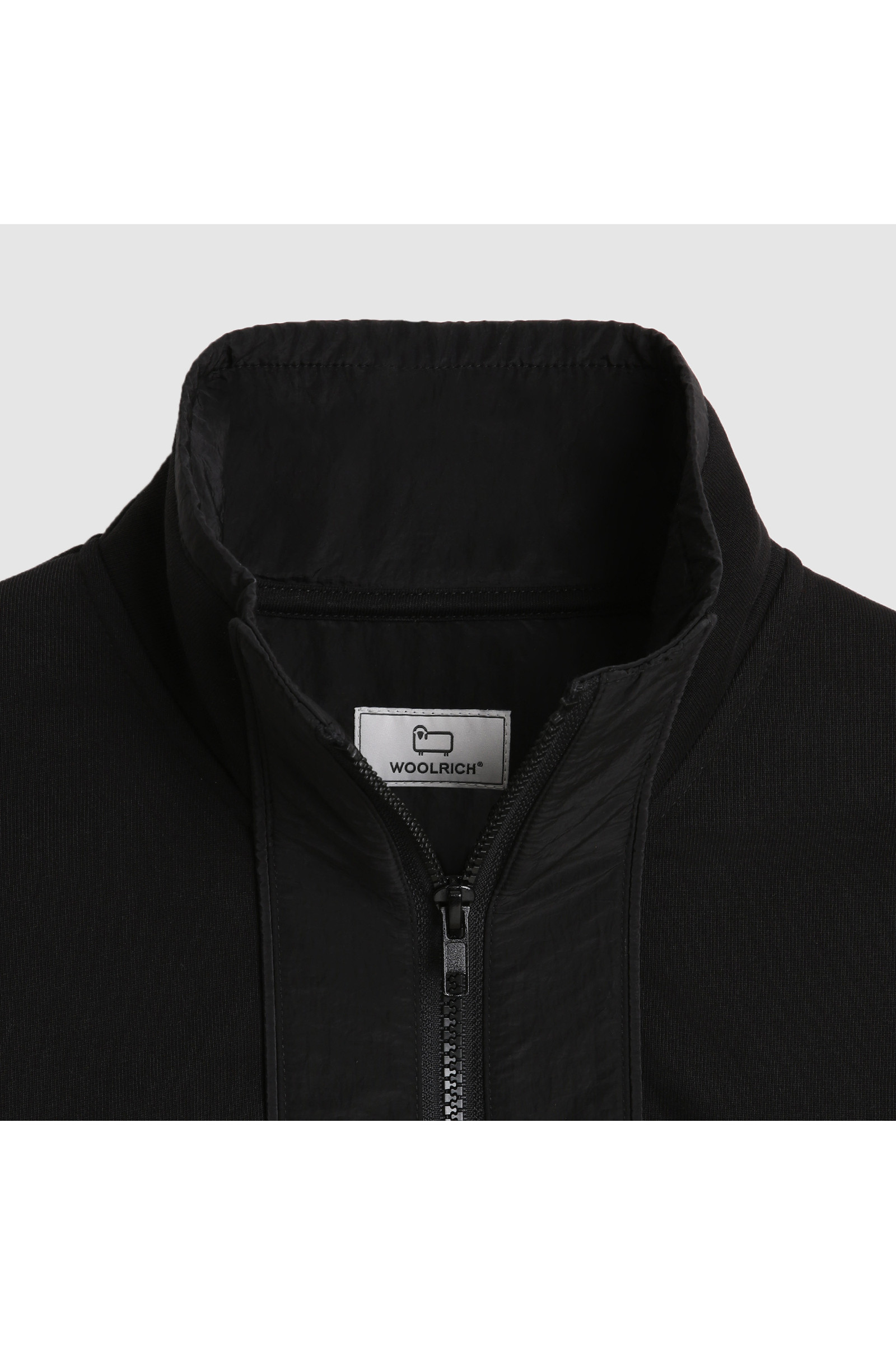 Sweatshirt mit Stehkragen und Crinkle-Nylon-Details Schwarz photo 8 | Woolrich