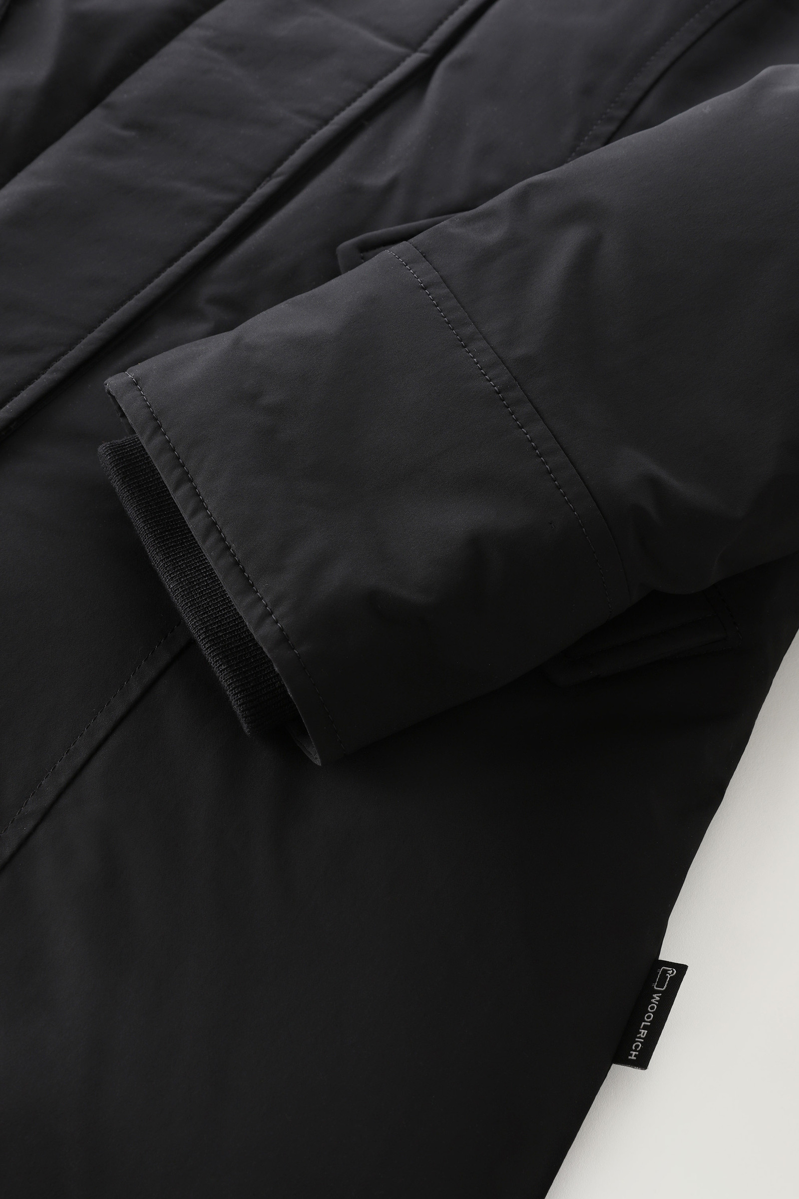 Arctic Parka in Urban Touch met afneembaar kasjmier bontrandje zwart photo 9 | Woolrich