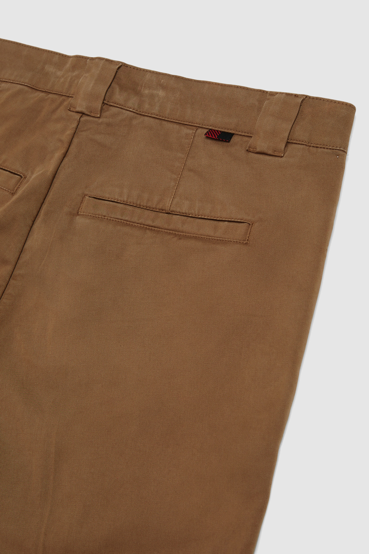 Pantaloni Chino In Cotone Tinto In Capo