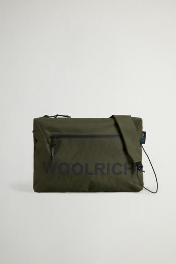 Sac à bandoulière à logo en X-PAC by Todd Snyder Vert | Woolrich