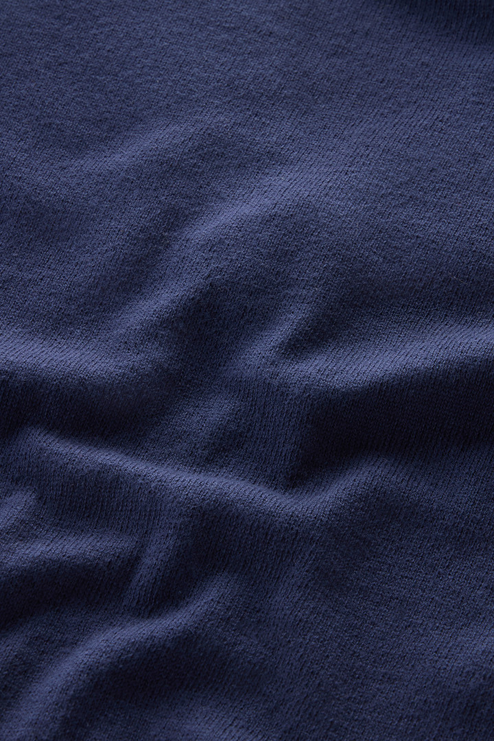 V-Neck Sweater in Cotton and Cashmere Blue photo 8 | Woolrich