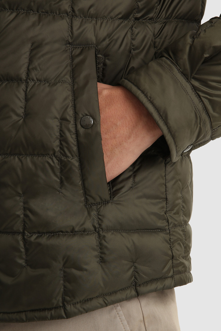 Deepsix packable overshirt in recycled nylon
