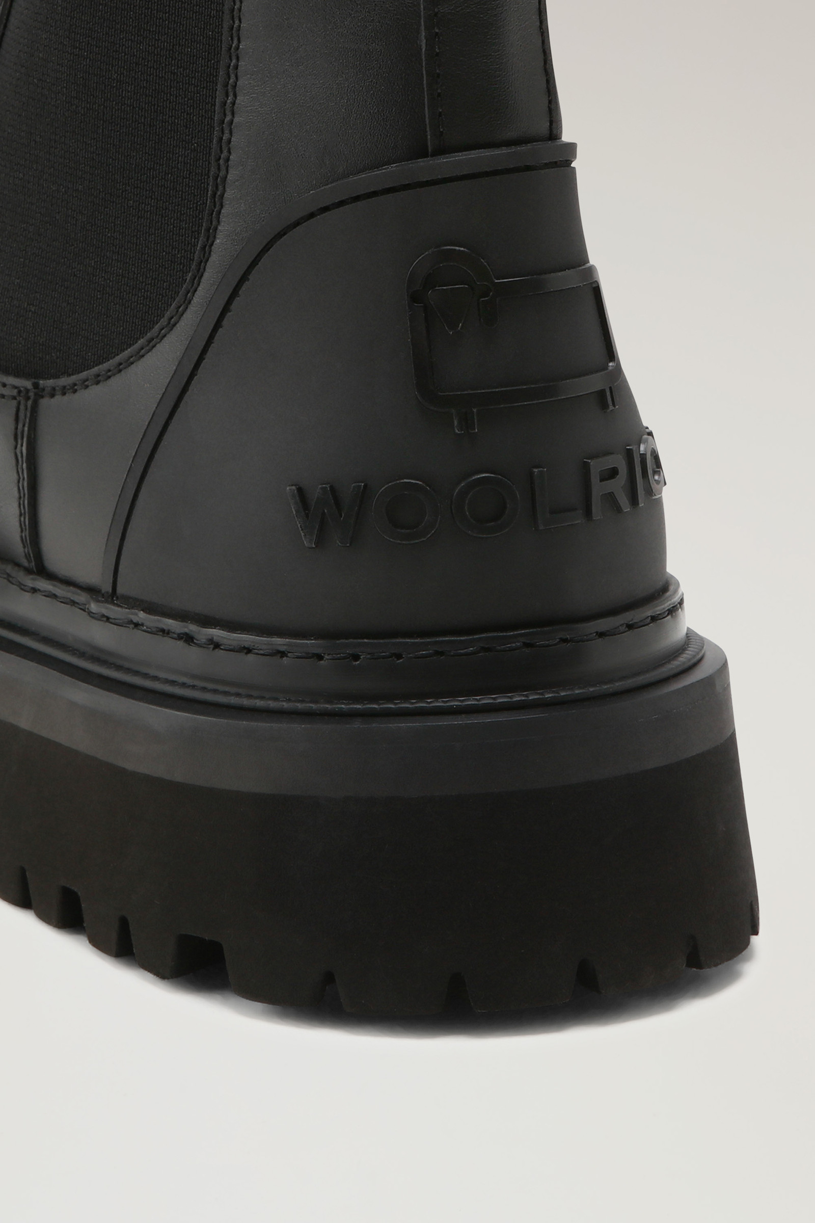 Bottines Chelsea en cuir noir photo 8 | Woolrich
