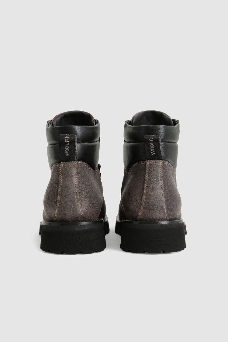 Hiker boots in water resistant suede