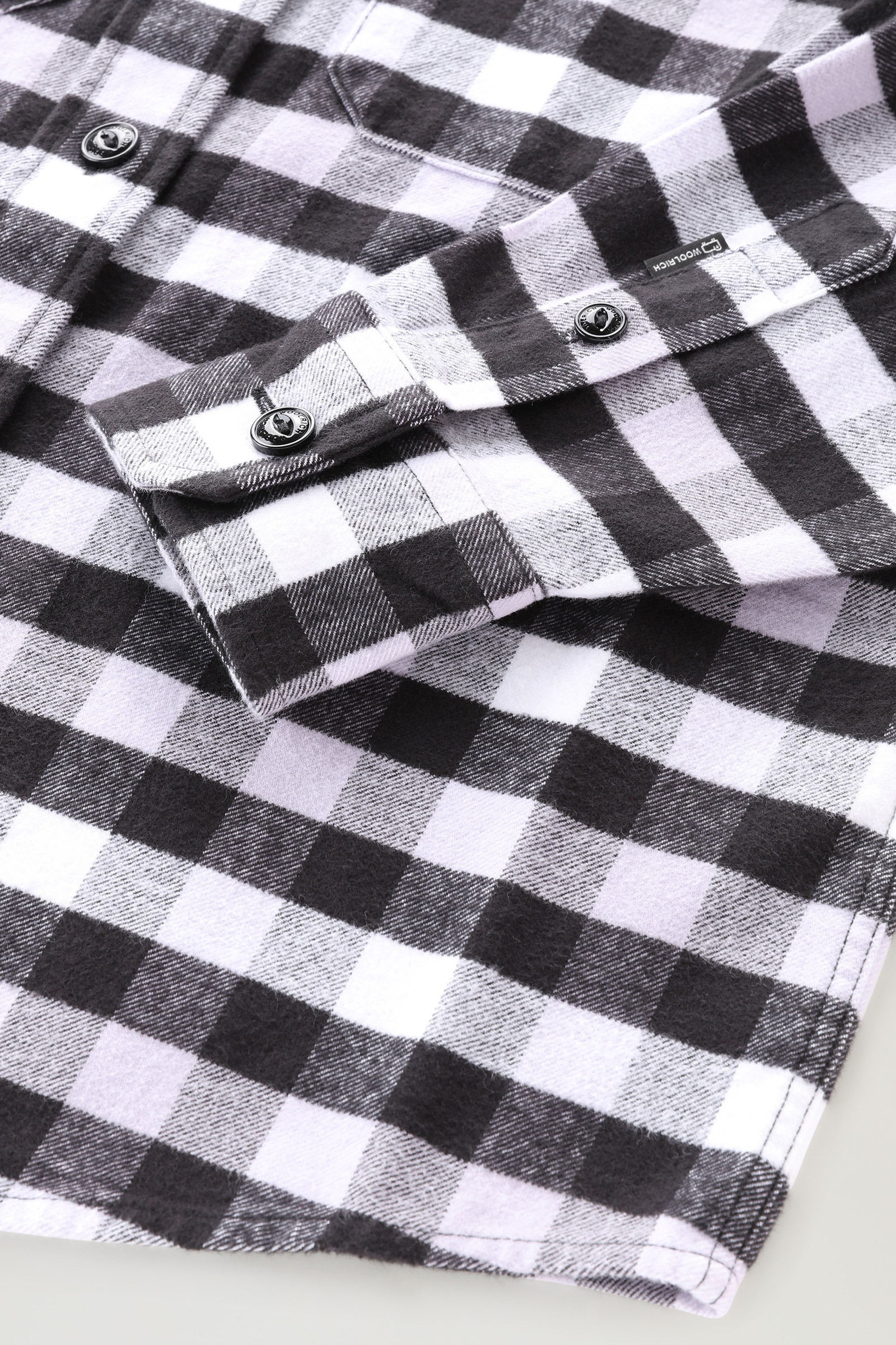 Camicia Classic a quadri in flanella nero photo 7 | Woolrich