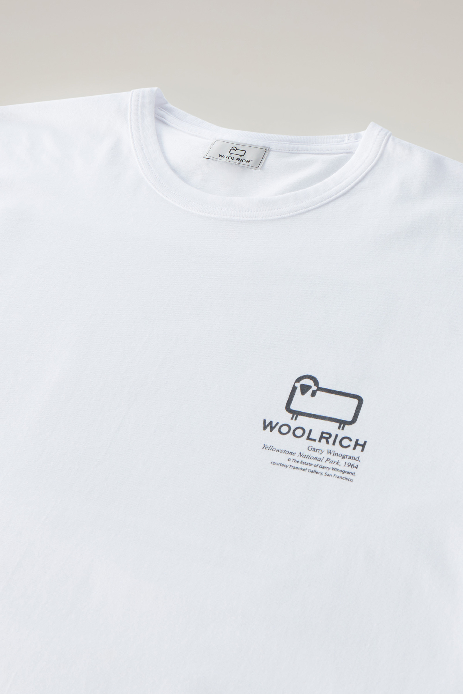 T-shirt aus reiner Baumwolle mit Yellowstone-Grafikprint weiß photo 6 | Woolrich