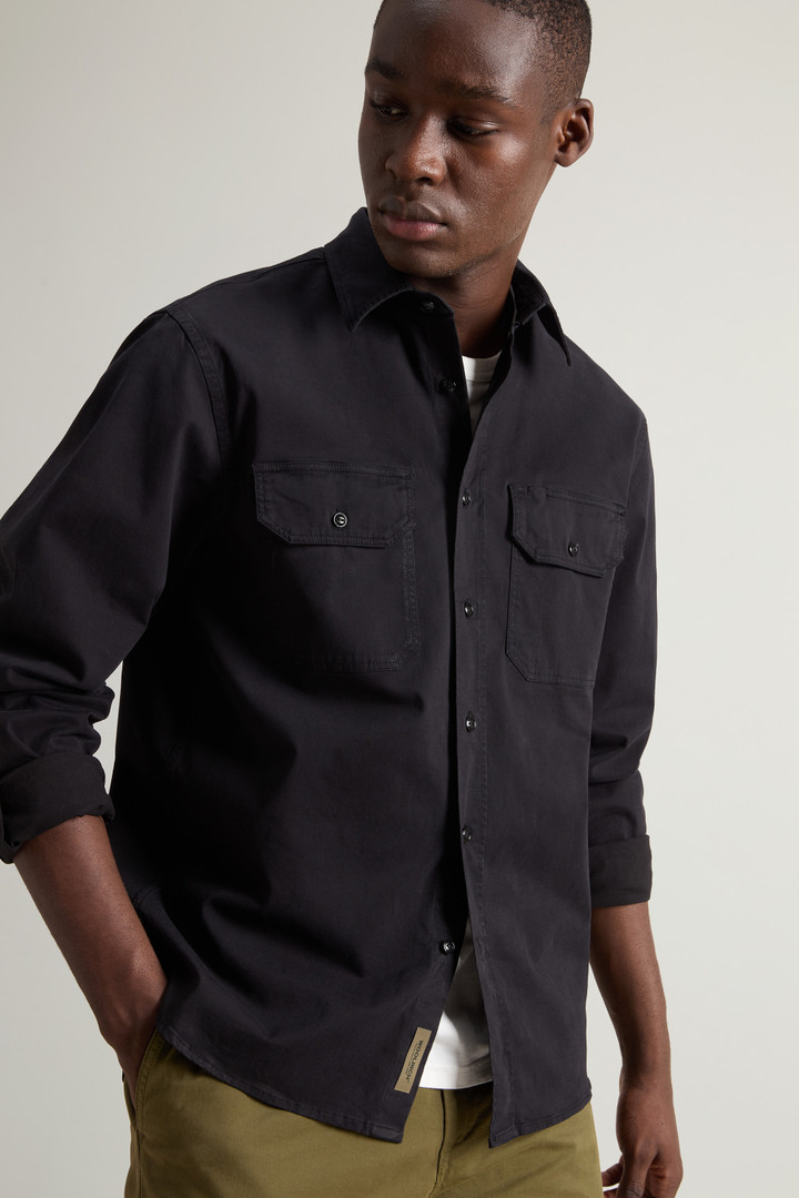 Garment-dyed Shirt in Stretch Cotton Black photo 4 | Woolrich