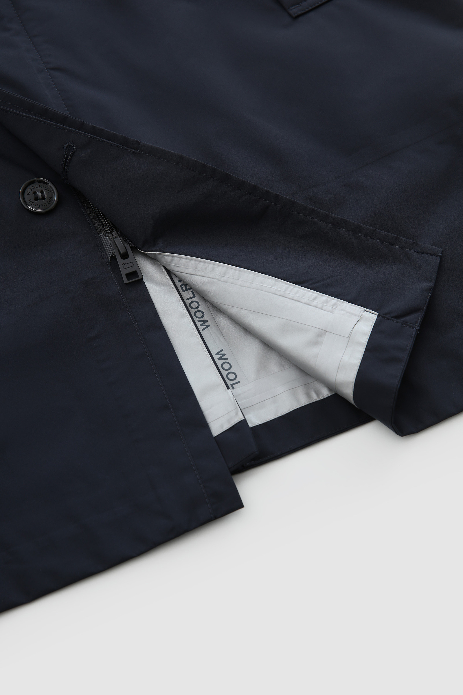 GORE-TEX ultralight high-tech waterproof coat Blue photo 8 | Woolrich