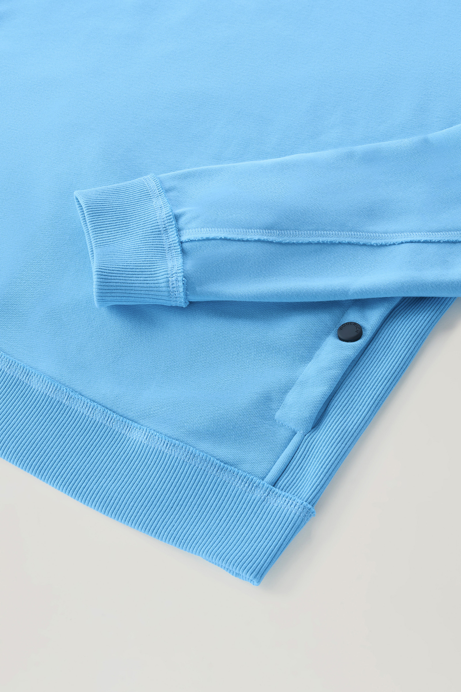 Felpa girocollo in misto cotone con tasche blu photo 8 | Woolrich