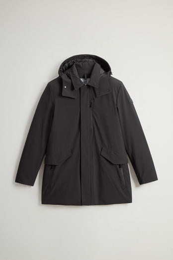 Barrow Mac Coat in Tech Softshell Black photo 1 | Woolrich