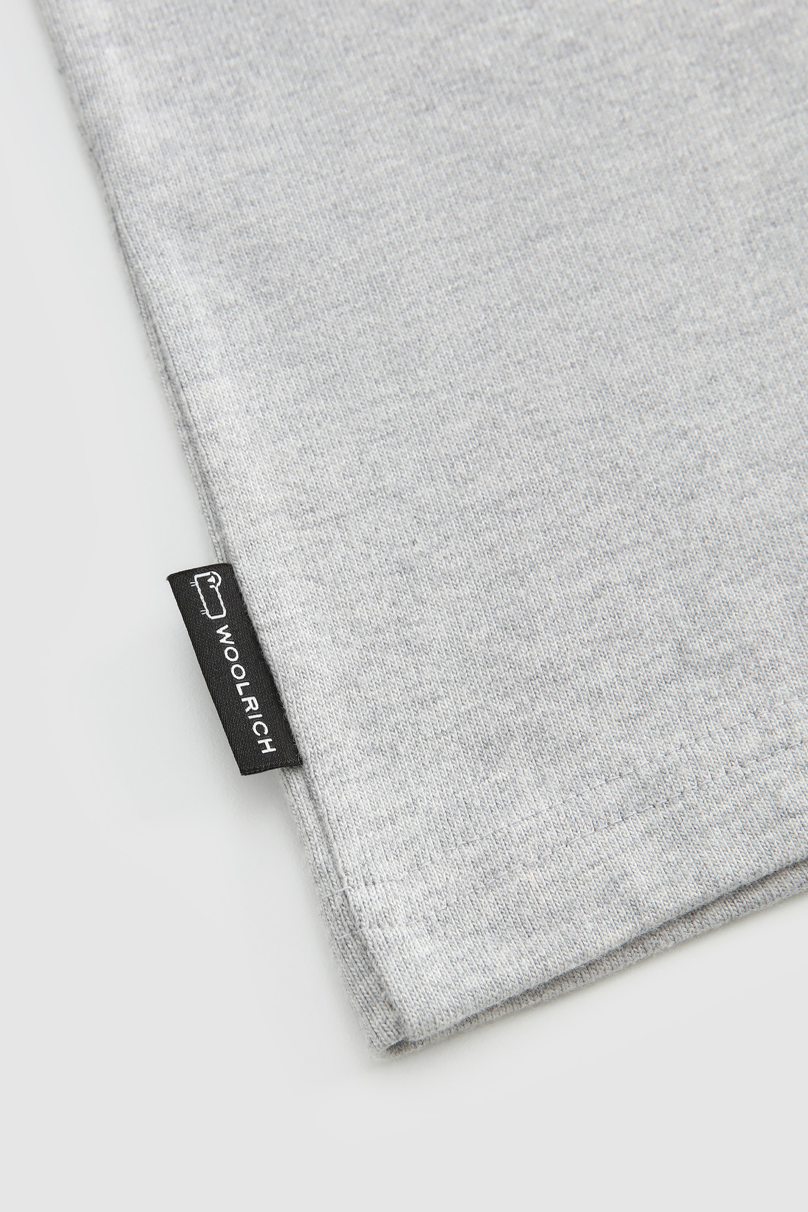 T-Shirt mit Aufdruck auf der Rückseite Grau photo 7 | Woolrich