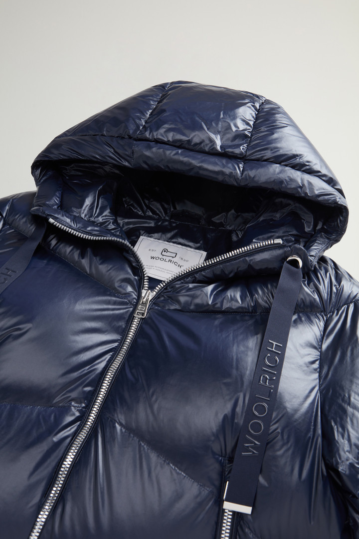 Aliquippa Short Down Jacket in Glossy Nylon Blue photo 6 | Woolrich