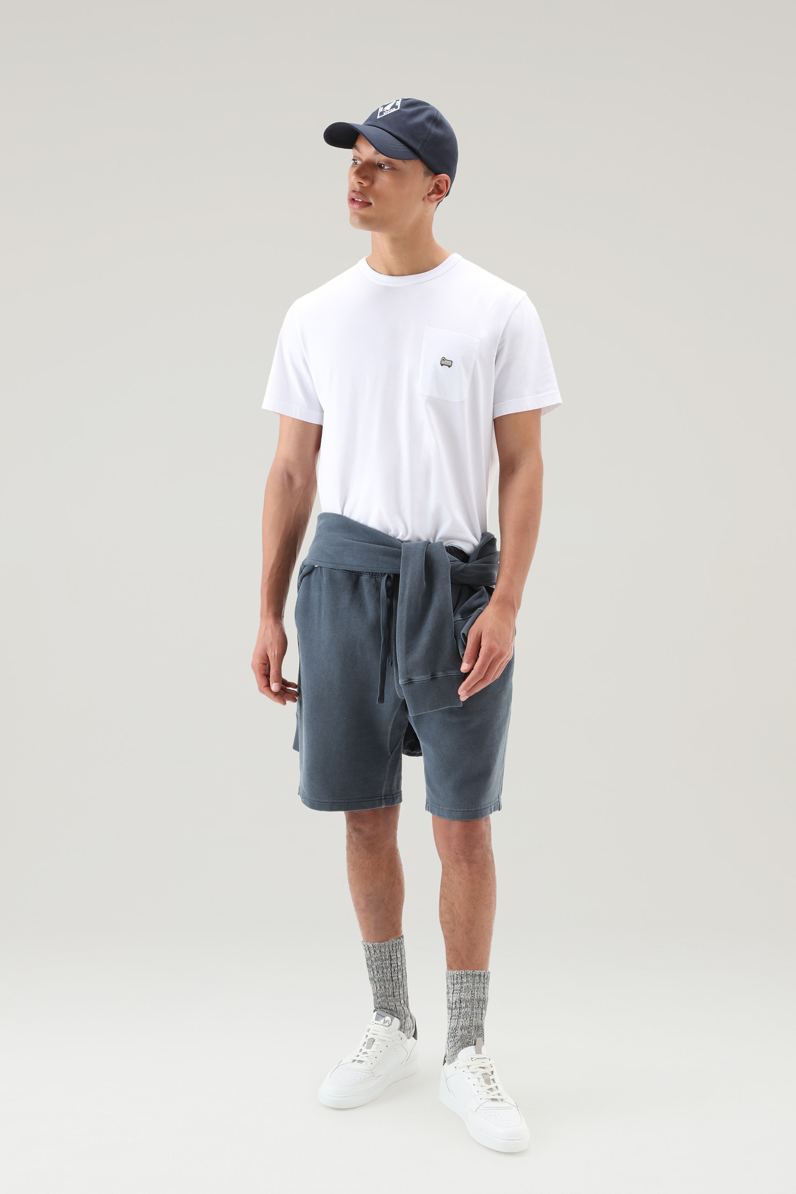 T-shirt aus reiner Baumwolle mit Brusttasche weiß photo 2 | Woolrich