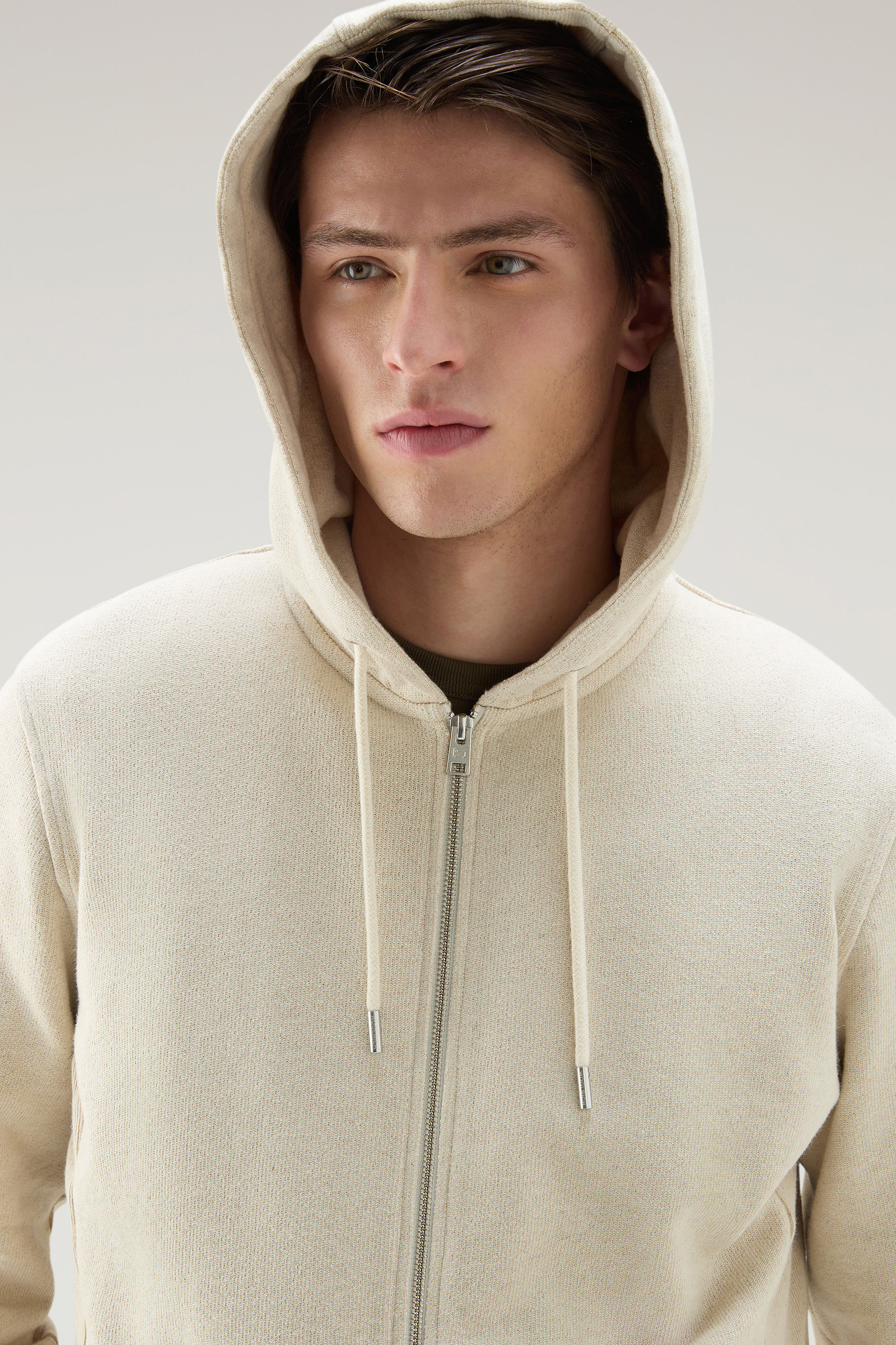 Kapuzenjacke aus Leinen-Baumwollfleece-Mischung beige photo 4 | Woolrich
