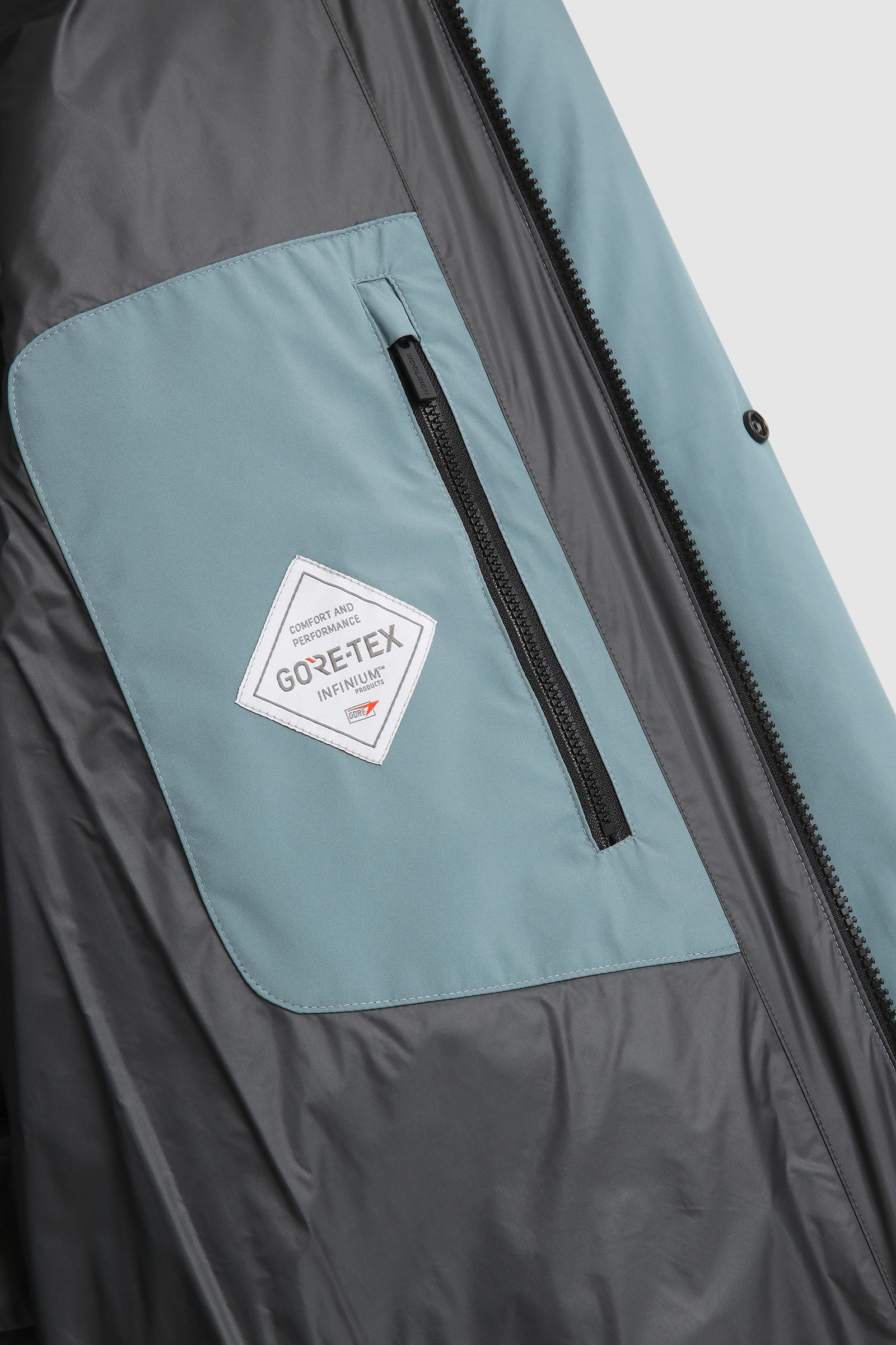 Gore-Tex Infinium High-Tech Quilted Long Jacket Blue photo 9 | Woolrich