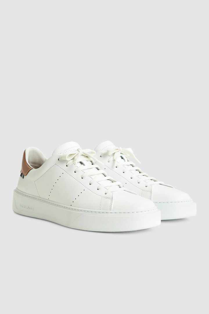 classic court sneaker