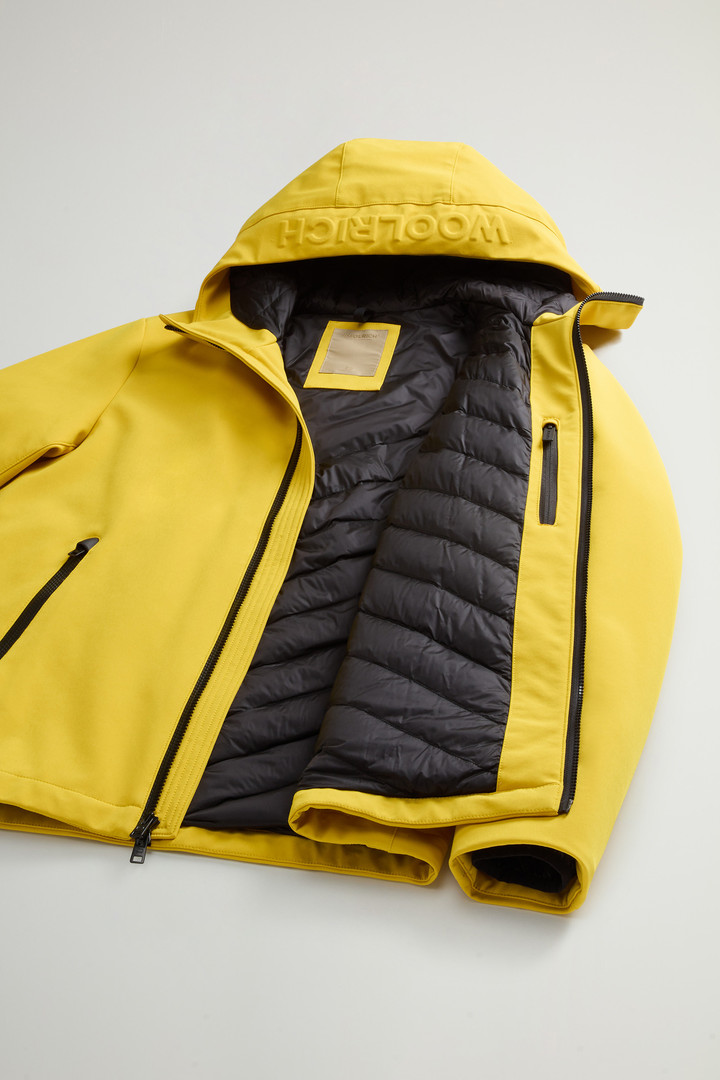 Giacca Pacific in Tech Softshell Giallo photo 9 | Woolrich