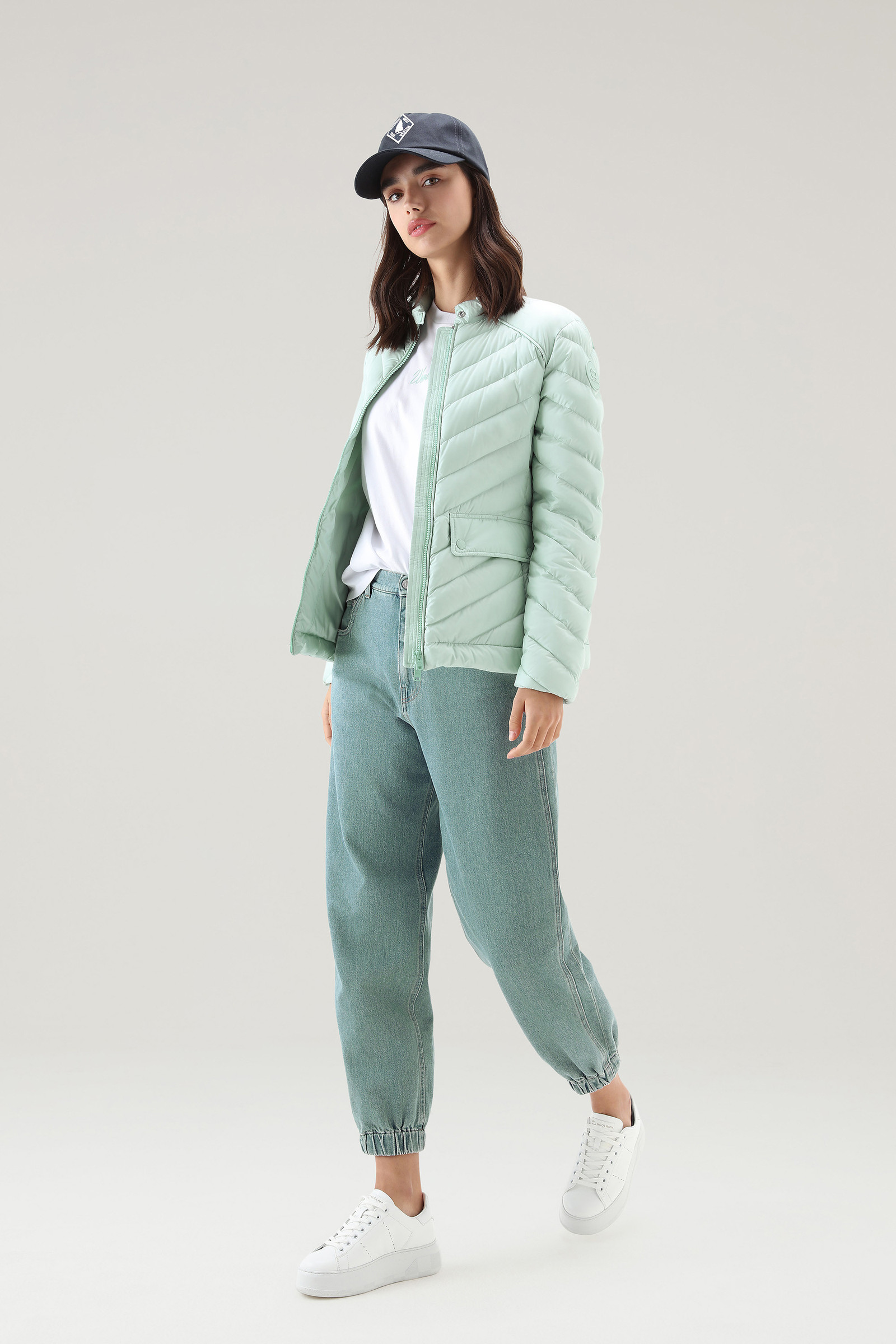 Wattierte, kurze Jacke mit Chevron-Steppung grün photo 2 | Woolrich